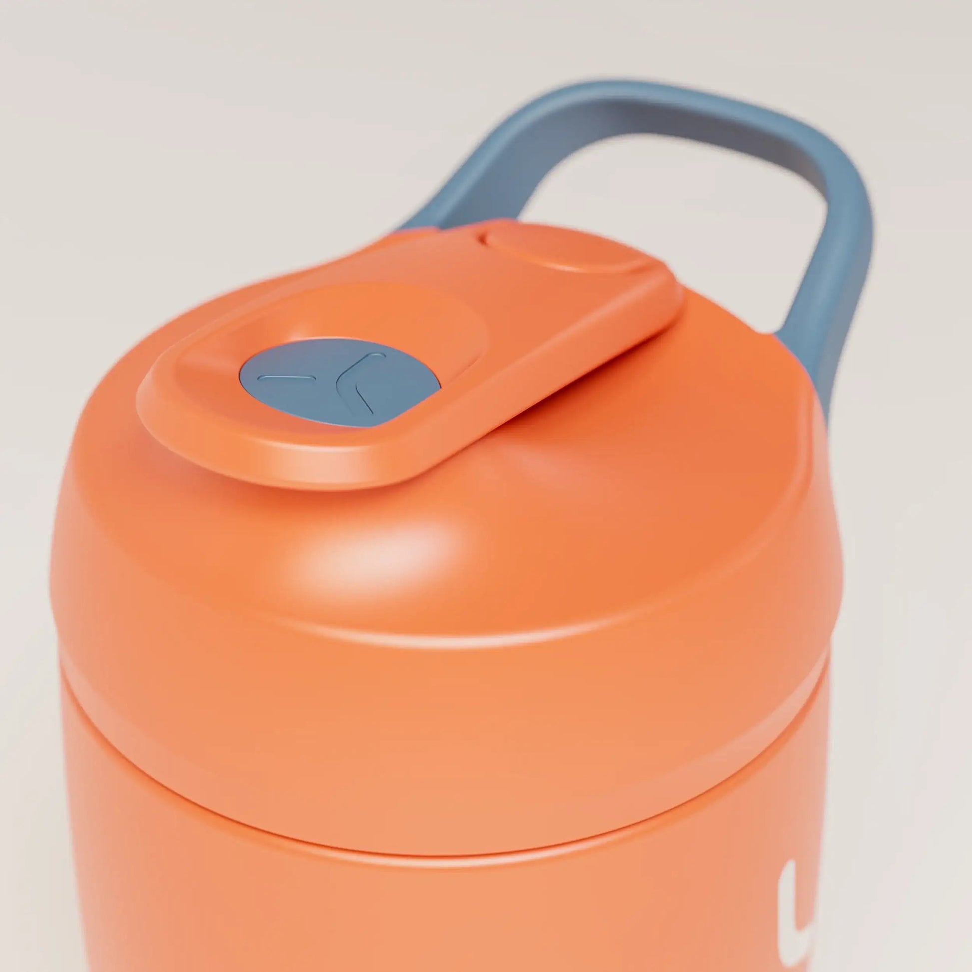 insulated-performance-shaker-bottle-n5 SHKR_18550_dwSS-S1.1_burntOrange_midnightBlue_1_5_highInsert_edit.png