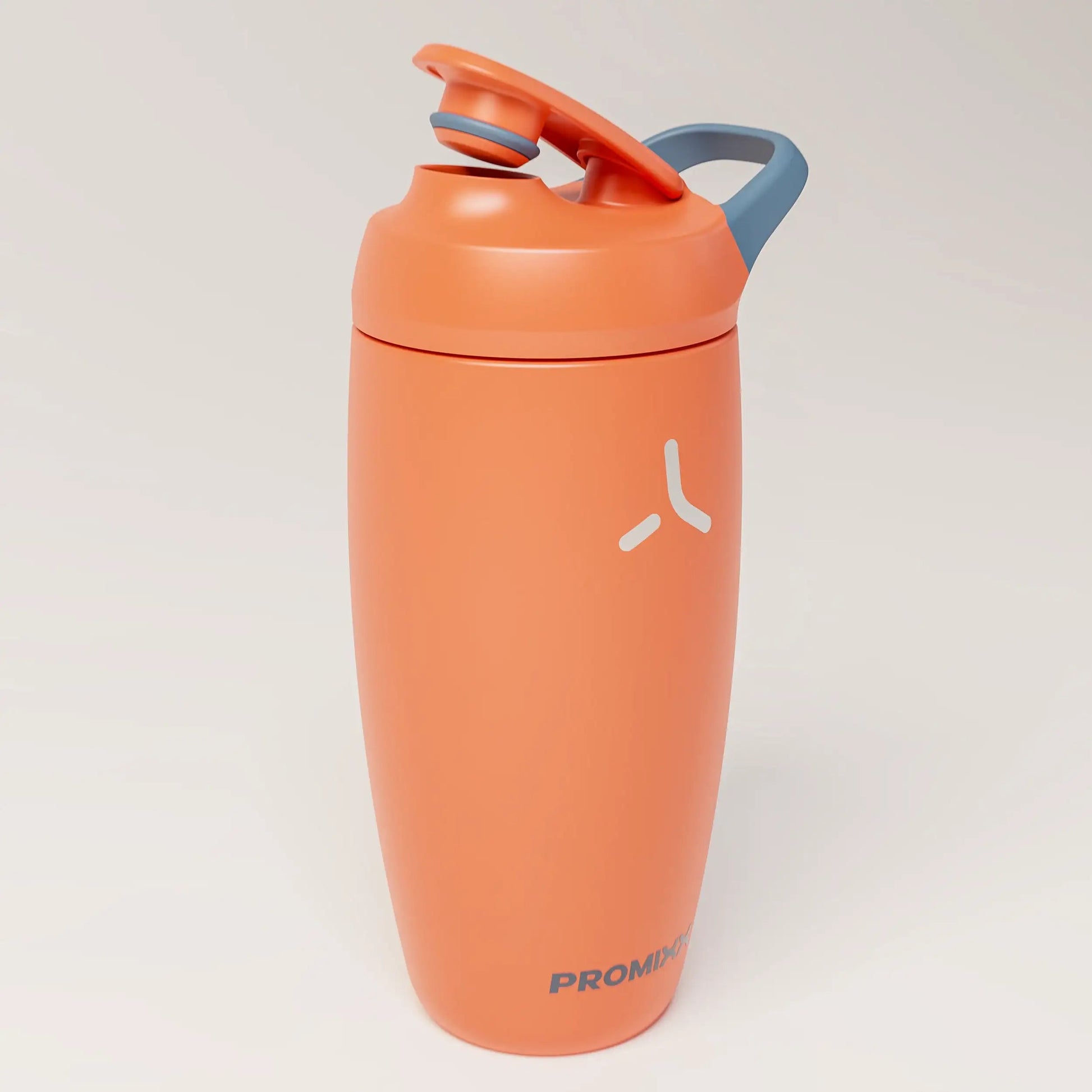 insulated-performance-shaker-bottle-l6 SHKR_18550_dwSS-S1.1_burntOrange_midnightBlue_2_3_highLeft_edit.png