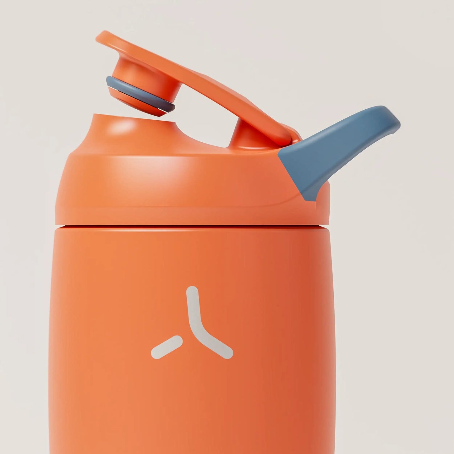 insulated-performance-shaker-bottle-n5 SHKR_18550_dwSS-S1.1_burntOrange_midnightBlue_2_5_orthoLid_edit.png