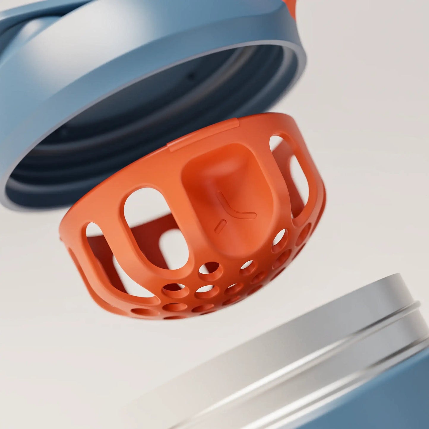 insulated-performance-shaker-bottle-l6 SHKR_18550_dwSS-S1.1_midnightBlue_burntOrange_3_2_explodeAgitator_edit.png