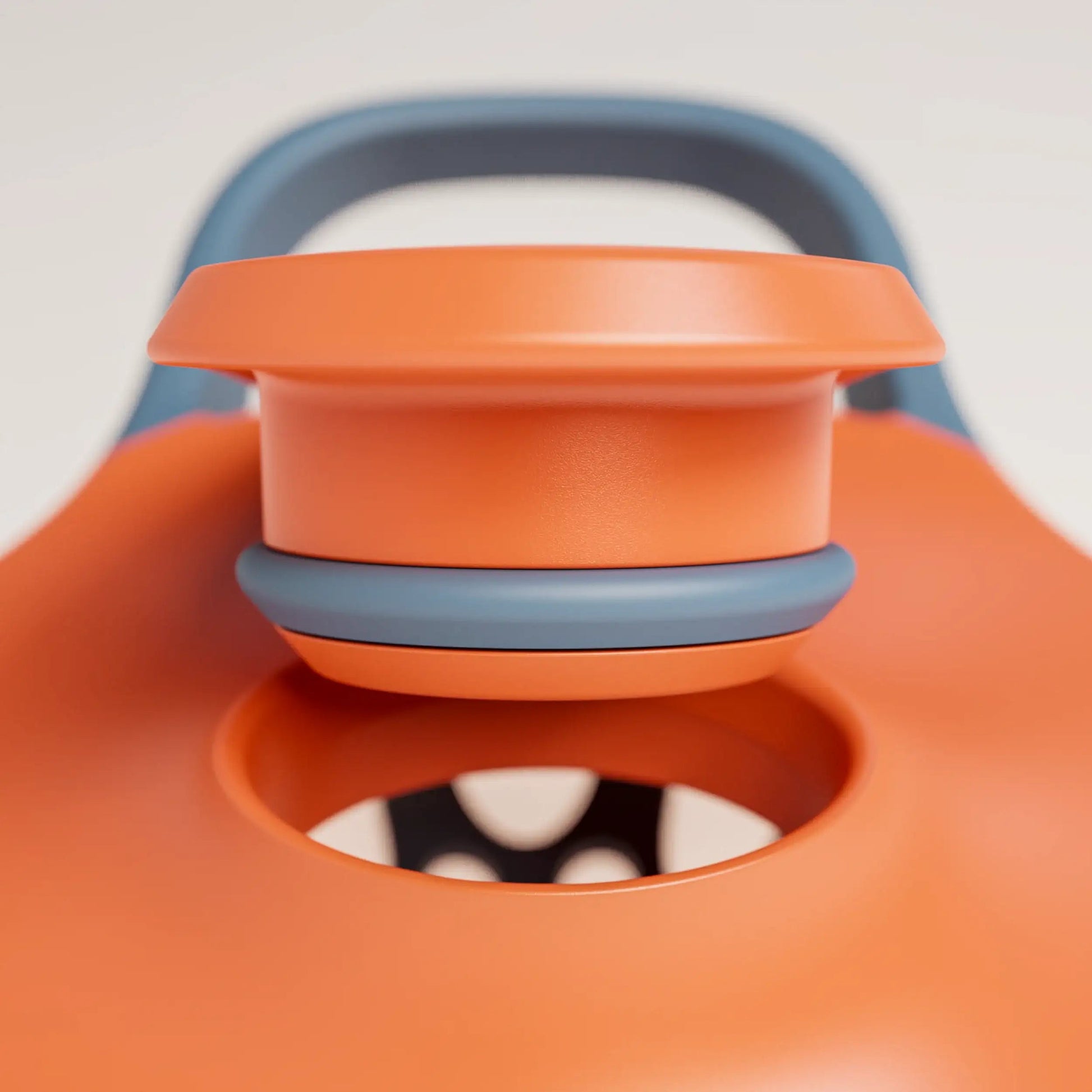ecozen-performance-shaker-bottle-g4 SHKR_24700_P-S1.1_burntOrange_midnightBlue_2_2_MPCloop_edit.png