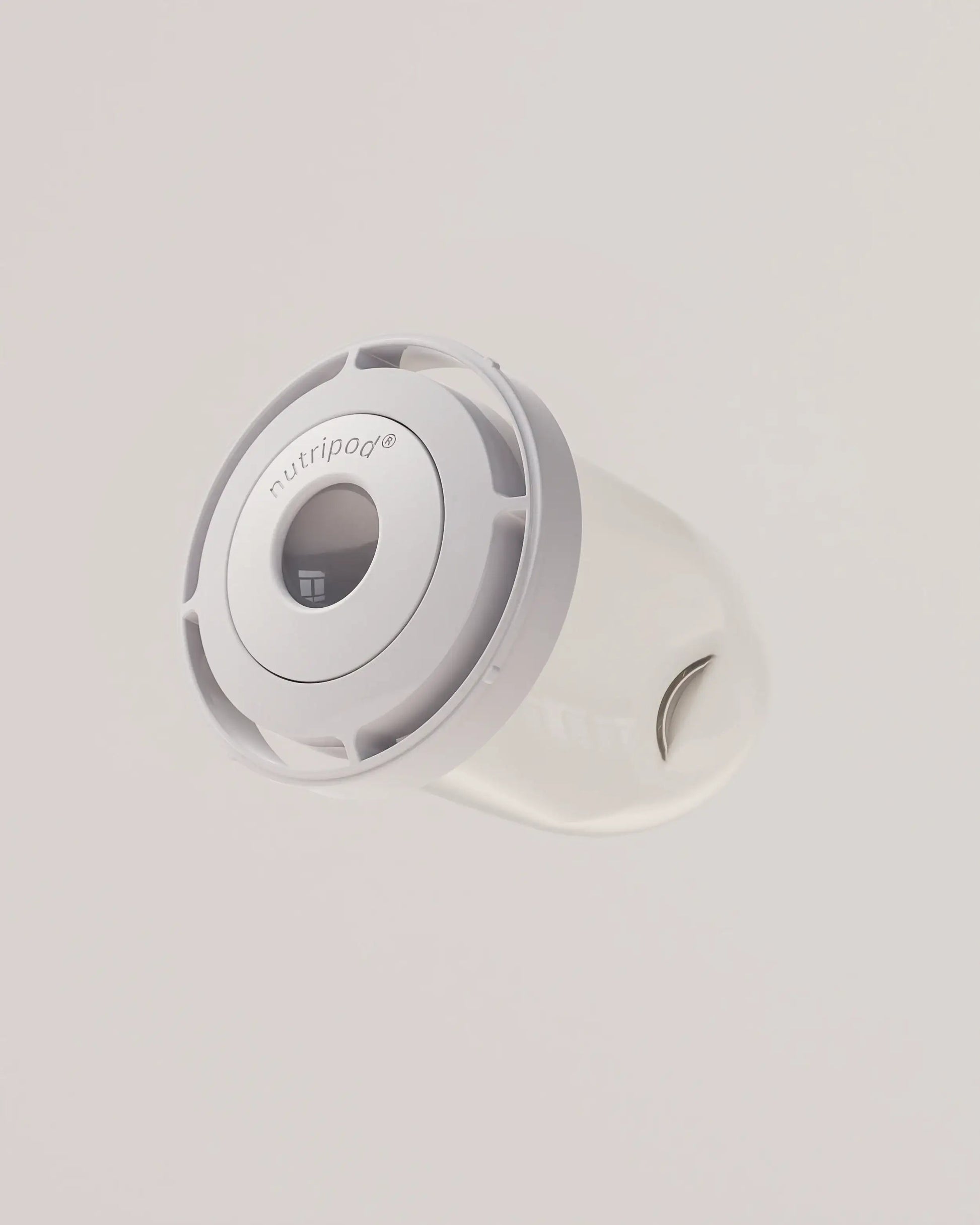 electric-shaker-bottle-t3 VM_LiPo_3.7-700_v1_coolGray_4x5_4_2_nutripod_EDIT.png