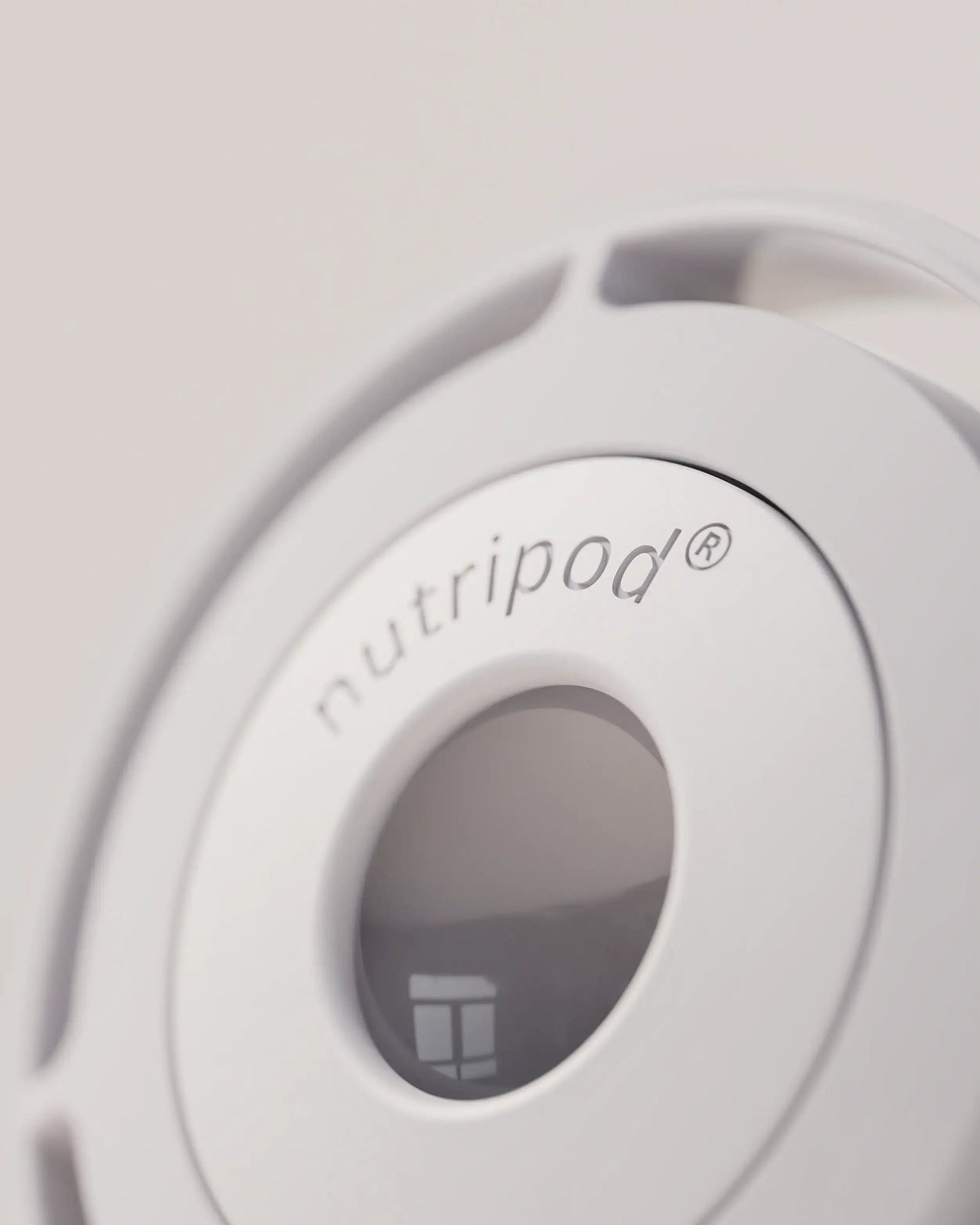 electric-shaker-bottle-t3 VM_LiPo_3.7-700_v1_coolGray_4x5_4_3_nutripod_EDIT.png